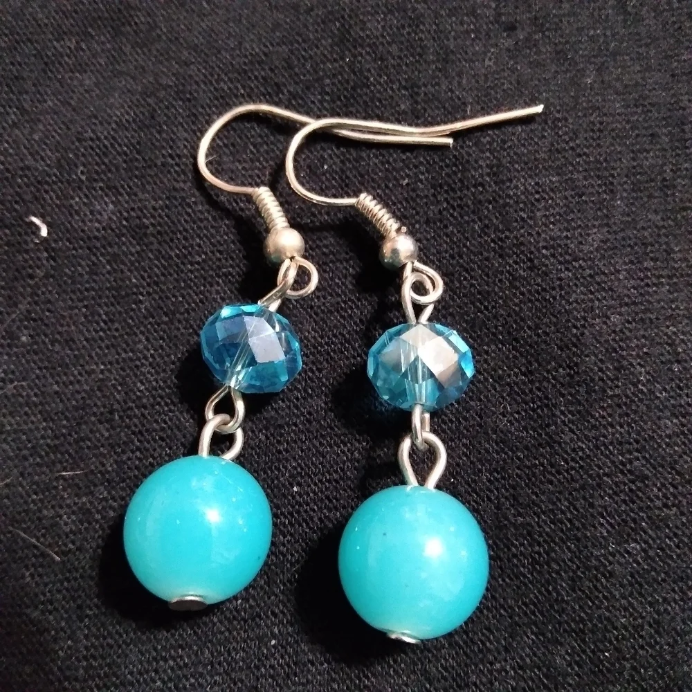 Lot of 9 pairs blue/green earrings